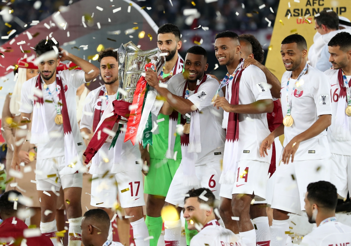 东道主神勇，卡塔尔队夺得男足亚洲杯冠军！
